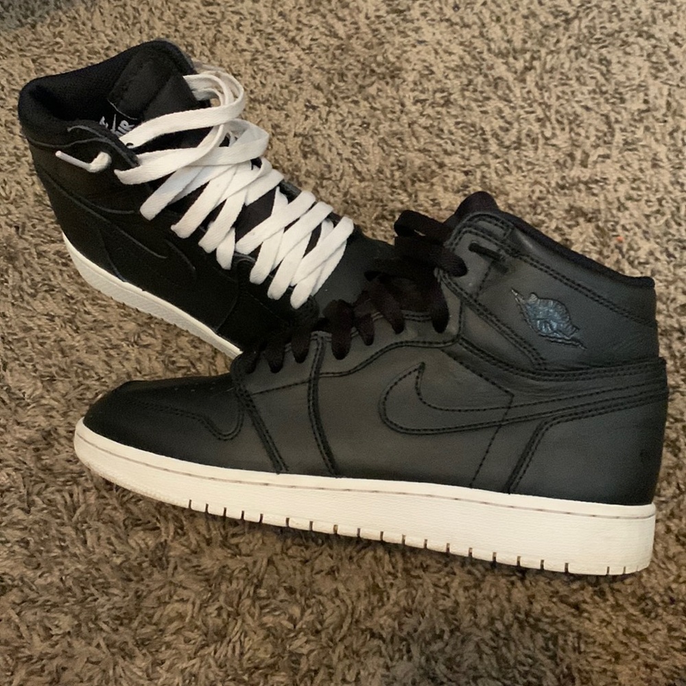 Jordan 1 gs “cyber Monday”